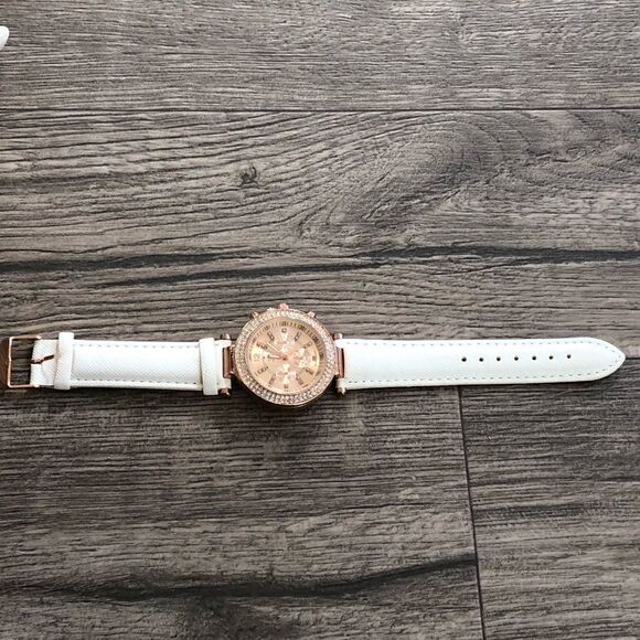 2/$20 Snake skin embossed White/gold dazzle watch - Picture 2 of 6